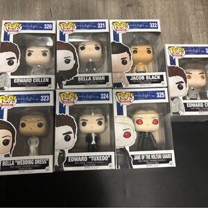 Funko pop twilight saga full set Barnes and noble exclusive Edward Cullen